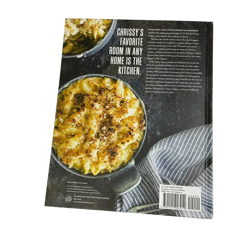 Cravings: Recipes for All the Food You Want to Eat: A Cookbook , Chrissy Teigen